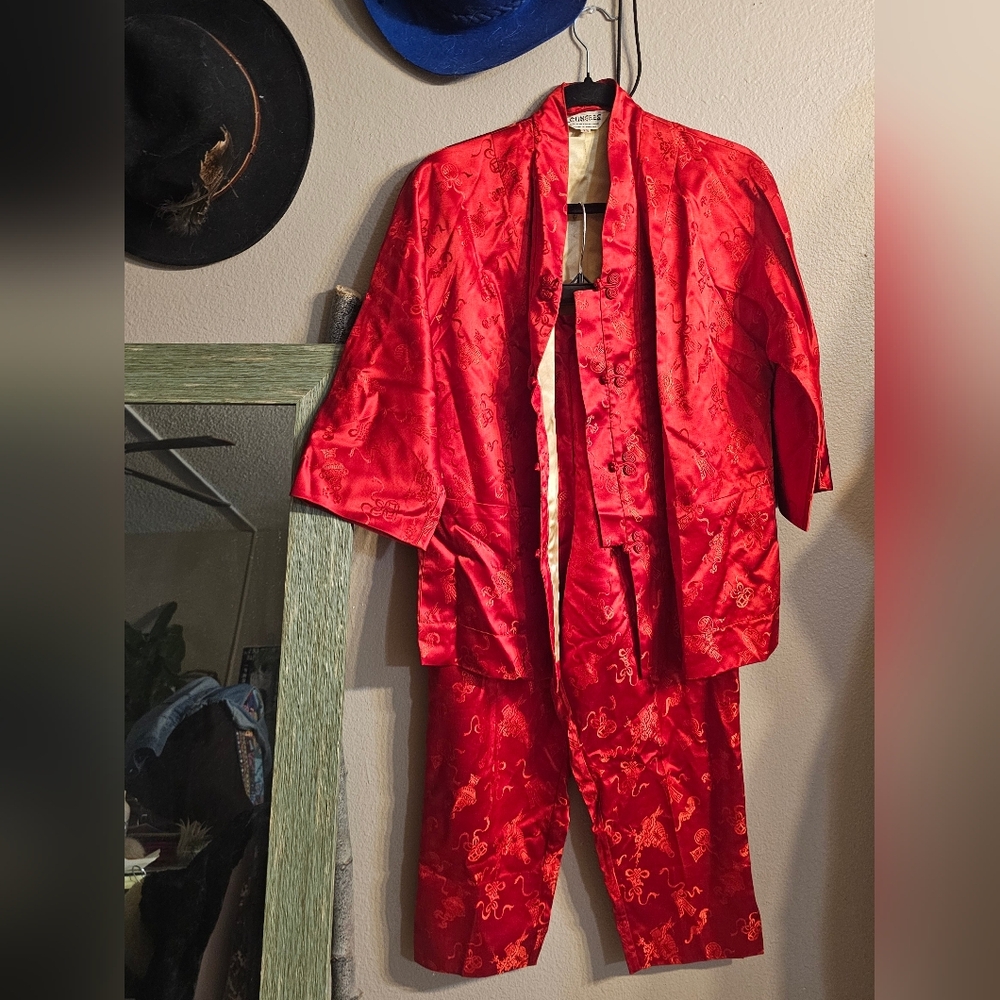 Red Loungers Kimono Set